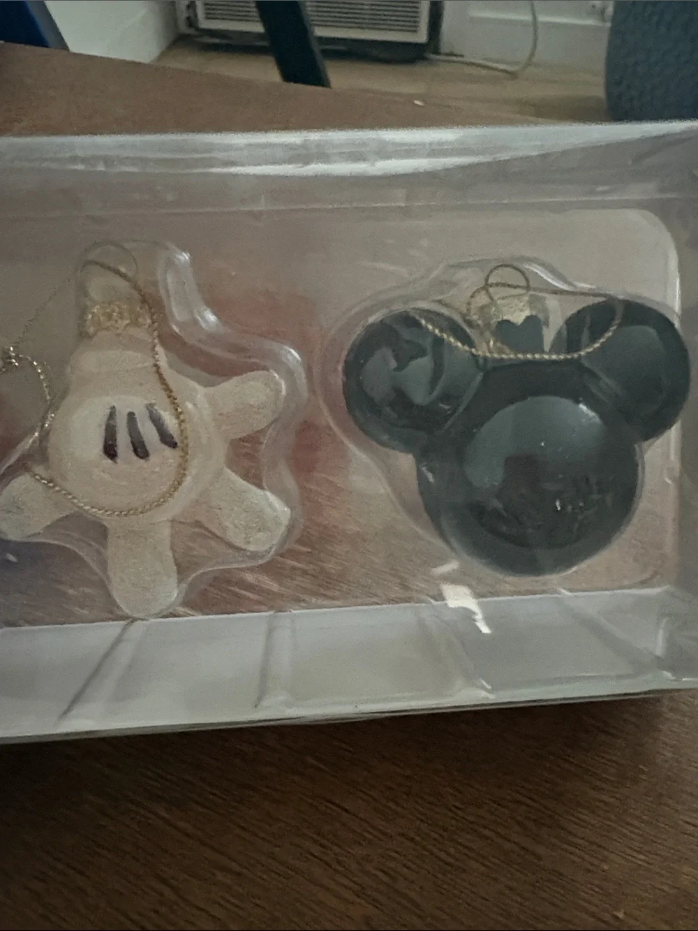 Disney holiday collection 4 glass ornaments NEW